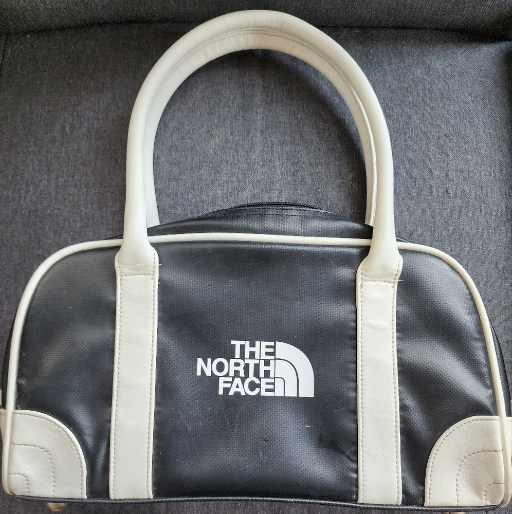The Northface Vintage Black & White Bag